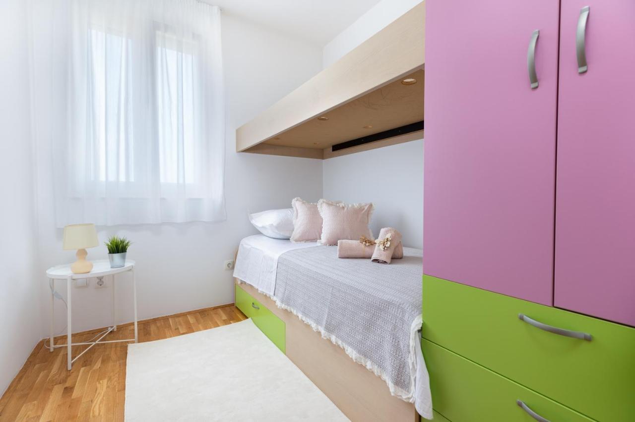 Karlita Apartment Solin Exterior foto